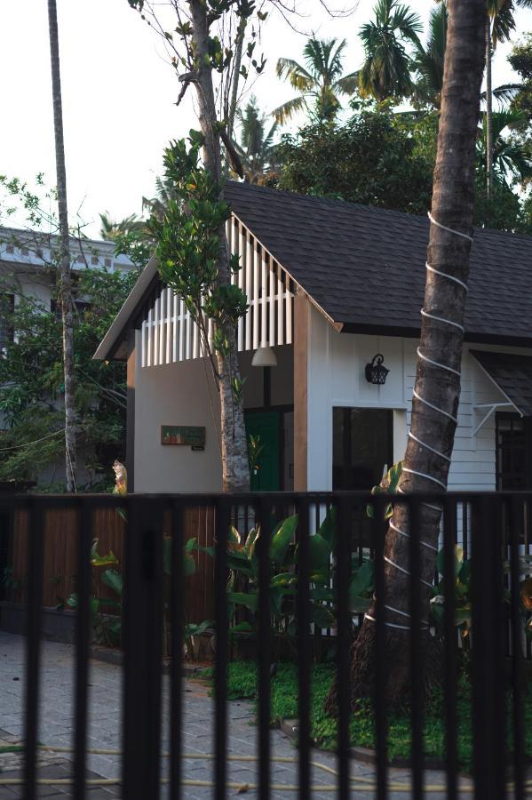 The Little Acres Cherai Vypin 外观 照片