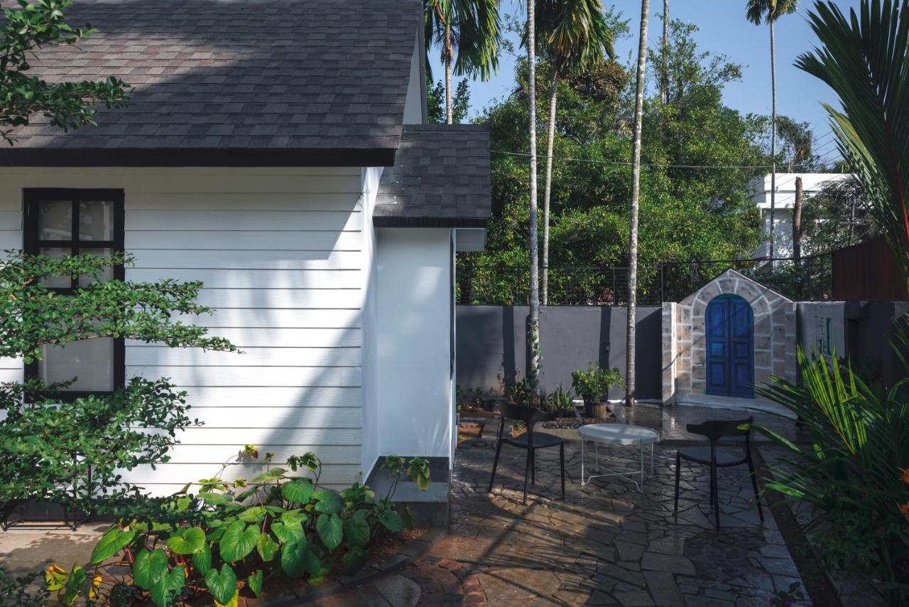 The Little Acres Cherai Vypin 外观 照片